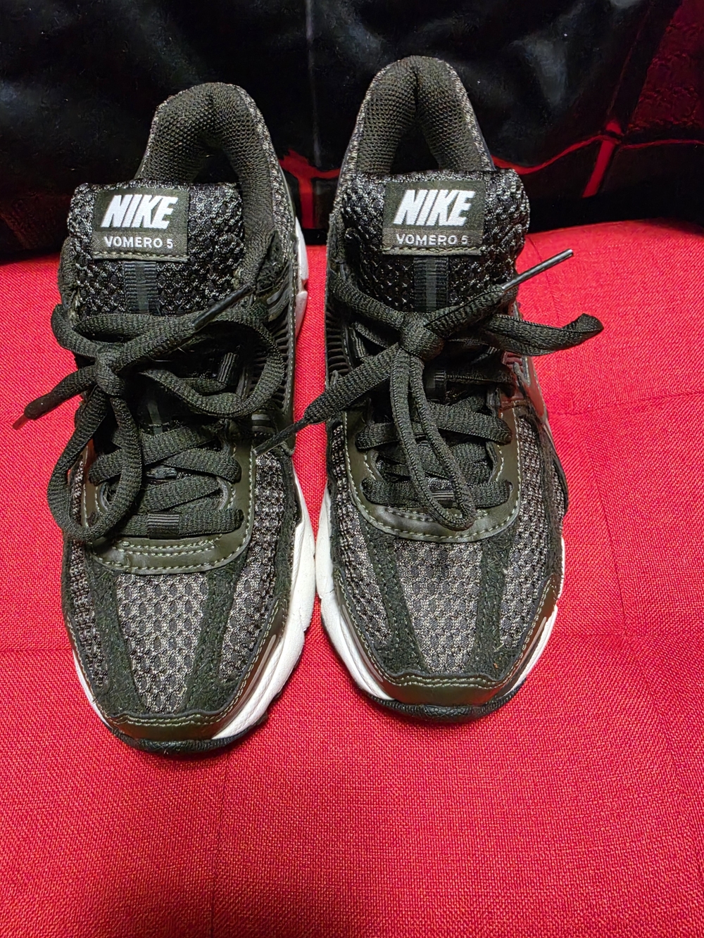 Nike Womens Vomero 5 Green And Cream Running Shoes